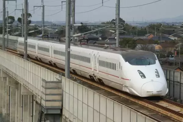 10年前は「13日」で復旧したのに… 九州新幹線が1か月以上も動けない、前回の熊本地震との「決定的な違い」とは？