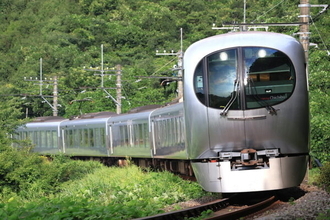 西武池袋線・秩父線で「夜行ラビュー」が運行へ 埼玉県内の3駅にも停車！ 星空や雲海観賞も