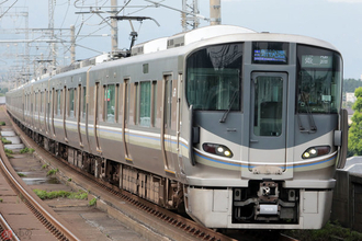 在来線車両に防犯カメラ設置開始へ JR西日本 15日から新快速など優先的に