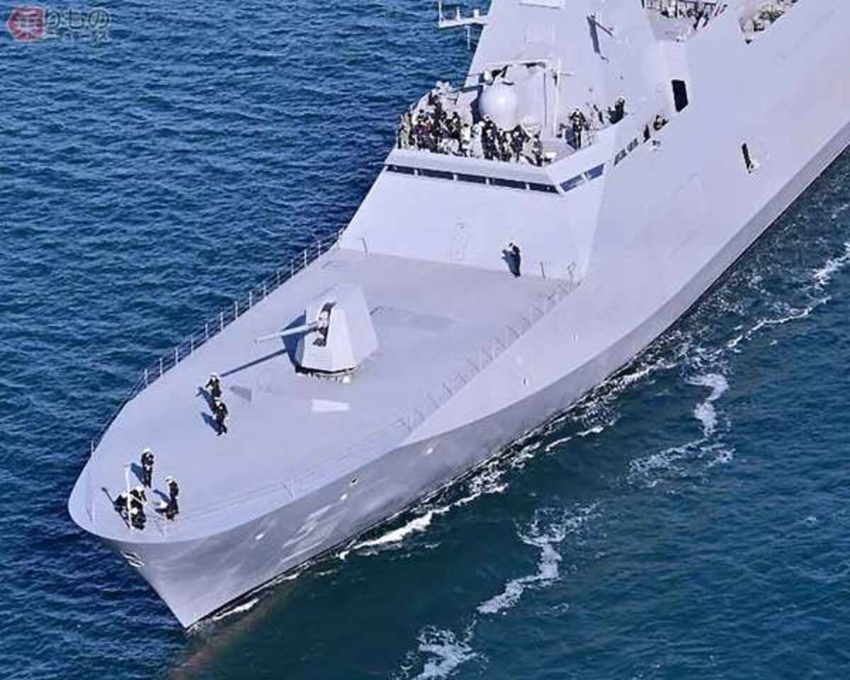 もがみ型護衛艦ゾクゾク登場！ 4番手「みくま」竣工 なぜ甲板に浮輪も 