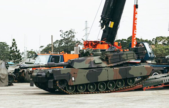 台湾の“新型戦車”が基地外で爆走！ その目的とは？ 実は疑念を晴らすための訓練だった