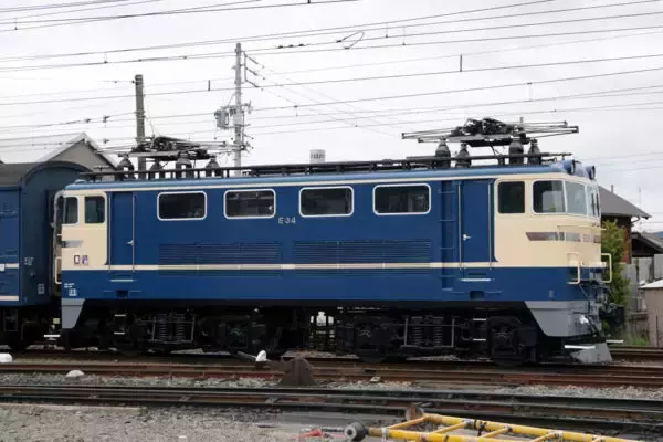 「ブルートレインの機関車を再現しました」←コイツで!? にじみ出る“コレじゃない感”に鉄道ファンがグッとくるワケ その狙い