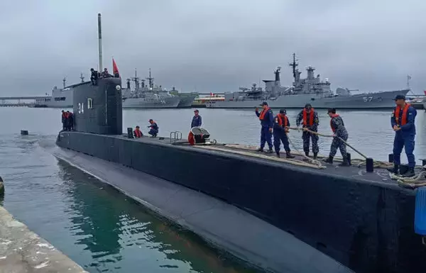 「潜水艦貸して…」もう辞めます!?「金欠の大国」 “超音速機ゼロ”の後の課題 海軍改革の布石は？