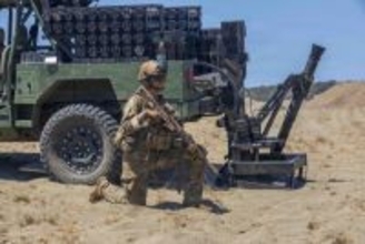 まるで“サソリの尾”みたいな迫撃砲!? わずか2分で撃って逃げる米軍の新兵器「スコーピオン」共同演習に登場！