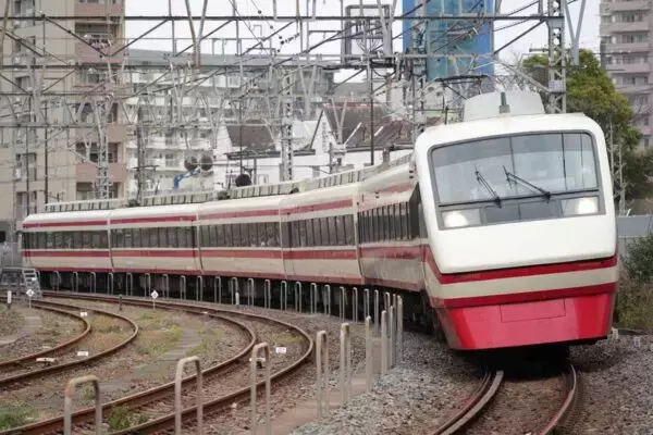 両毛線があるのになぜ？ 明治の産業と「東京へ！」の執念が生んだ複雑鉄道網の歴史
