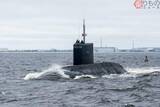 「ロシア海軍の潜水艦に「異変」！ 衛星画像の分析で明らかに 船体に“巨大な傘”を設置か イギリス国防省が指摘」の画像1