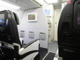 「飛行機に「隠し部屋」があるって本当!? 乗客立ち入り厳禁の天井裏とは? “パイロットとCA専用”です」の画像2