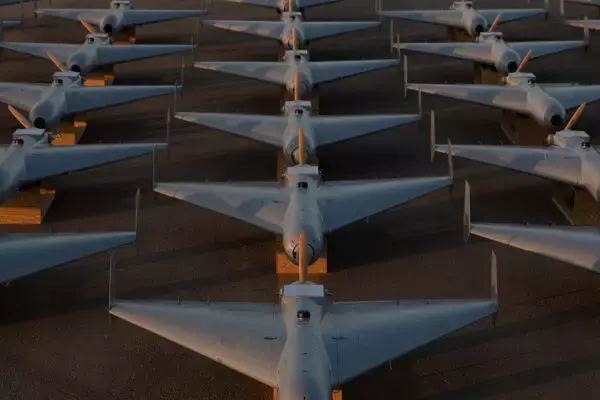 イランの無人機をコピーしたアメリカ軍の無人機、さらに“AI化”へ 自爆型をコスパ抜群の“知能型”に!?