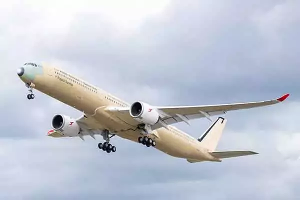 MAX22時間飛ぶ「超長距離飛行の怪物機」が“驚愕のフライト”に成功！ 「前代未聞」のスゴい客室も…その圧巻の全容