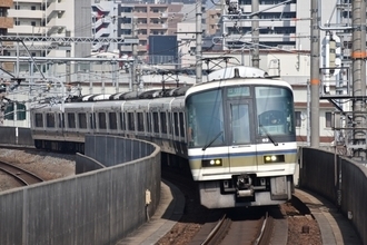 乗り通す人いるの…？ 大和路線の異例ロングラン列車「京都行き」増発へ 所要時間“2倍”なぜ存在？