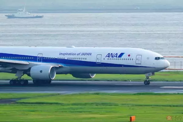 やっぱりデカい！ ANA「唯一の500席級国内線用旅客機」777-300 18か月ぶり空へ エンジン問題乗り越え