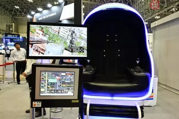 「タワークレーンも地上から安全操作！ アクティオの電動建機・遠隔化技術と屋内向け「冷える～む3」にみる建設現場の進化」の画像
