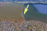「「これ道か…？ 海のなか突っ切ってるぞ」 走ってみたら“絶景”名前にナルホド！ じつは国策で生まれた「農道」って!?」の画像1