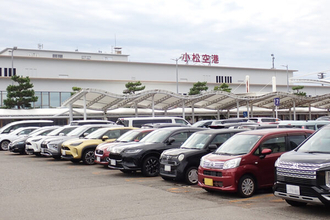 新幹線には勝てない？ かつての“ドル箱空港”また減便 今なにが強みなのか「小松空港」