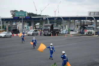 悪質トレーラー「33トンで通ります」→実重量はトンでもなかった！ 道路を破壊する「極めて悪質な違反」とNEXCO告発