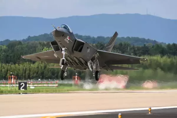 現地生産まで放棄!?「KF-21」戦闘機を巡るインドネシアの“露骨な計算” 実績作りたい韓国との綱引き 勝者は？