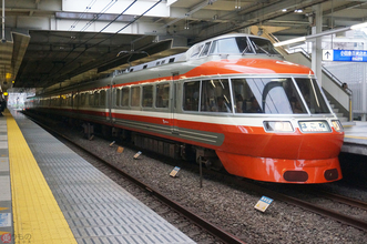 小田急ロマンスカーは運転しやすい？ 展望席上の運転台も 元運転士に聞く歴代車両