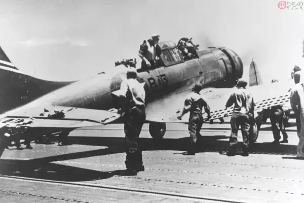 ミッドウェーの戦場で初めて航空機が見つかる 爆弾を抱えたまま海没 至近には空母も