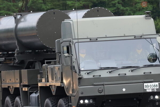 部隊配備したばかり 自衛隊の新顔「25式高速滑空弾」眼前で動いた！ 未来の“無人戦闘車両”も登場