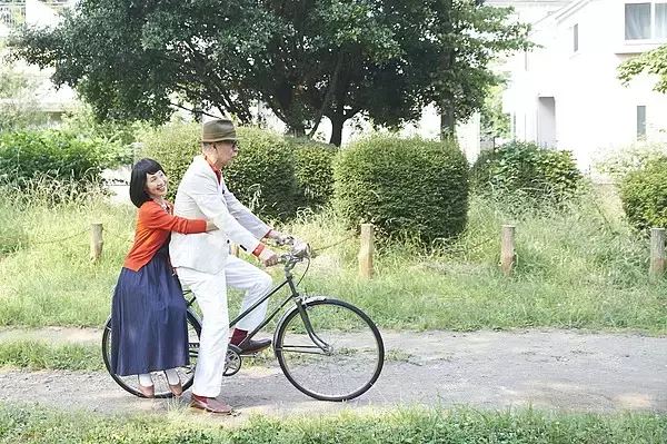 「アニメや映画の真似しないで!!」 自転車「ニケツ」がメチャ危ないわけ 実は構造的に危険！ 違反キップ切られるだけじゃない