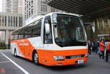 「オレンジの「リムジンバス」逆襲へ 成田空港発着を大幅増便＆運行再開 羽田や新宿へ 最短15分間隔」の画像1