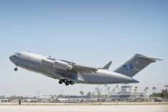 空の“二大巨神”がまさかの統合!? 米空軍が計画する「超ビッグな次世代機」と、立ちはだかる“究極のジレンマ”とは