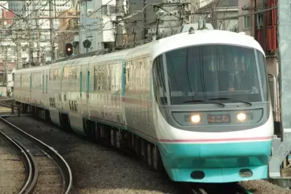 「「ロマンスカーはこうでないと！」 引退してもなお「かつてのロマンスカー」が人気のワケとは」の画像