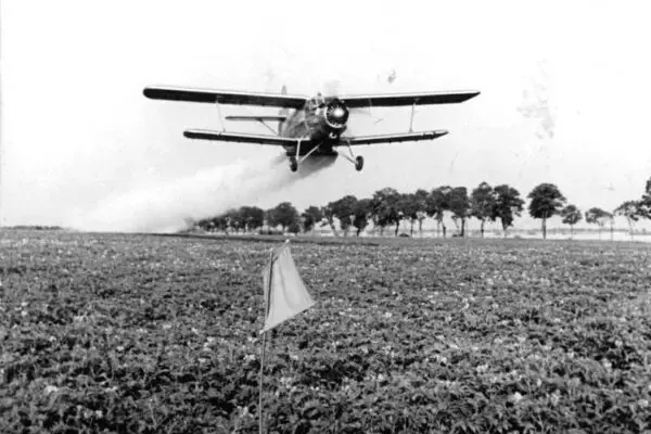 「「世界的ベストセラー軍用機」がまさかの進化！ レトロ機にハイテク融合で生まれた「悪魔の兵器」とは？」の画像