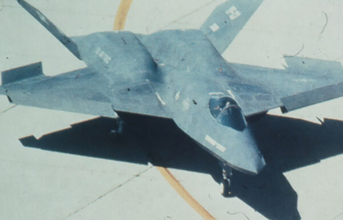 「次世代感あふれるのに…」新型戦闘機の採用で敗れたノースロップ・グラマン 実は1990年代にも!? “美しき敗北機”の正体とは