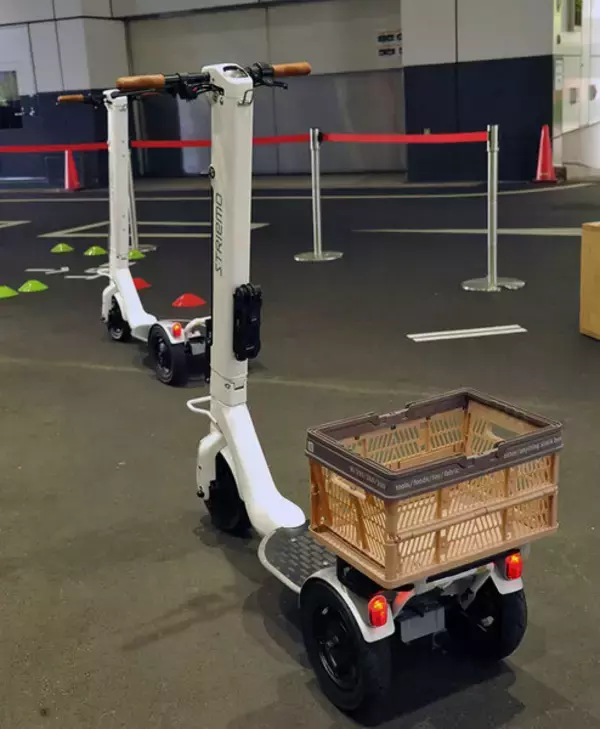 「ホンダ系「電動キックボード対抗馬」の実力 自立し“バック”も可能に 市場投入は遠のくも“進化”で応える！」の画像