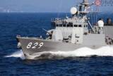 「海自艦がロシア海軍の「異様な大型ミサイル艦」を追尾！ “武装モリモリ”の外観をパシャリ」の画像1