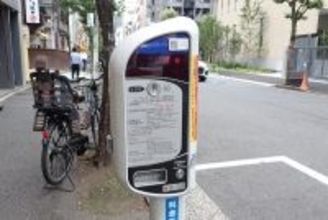 「ちッ 新札も使えないだと…？」格安だけど“ご都合主義”すぎる路上の駐車設備、実は“一足飛び”の進化を遂げていた!?