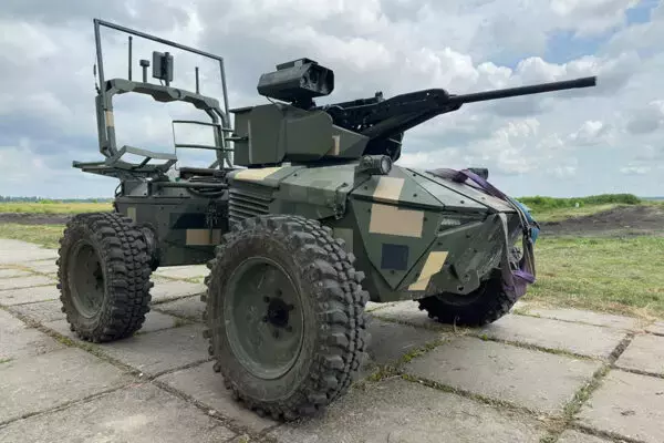 「世界初の作戦!?」ウクライナ軍 無人艇による“無人車両”の上陸作戦を敢行 黒海での一部始終を公開