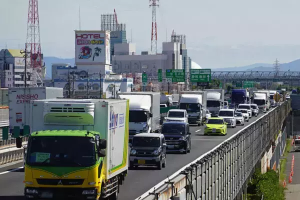 先頭で合流、やっぱ“ズルい”？ 「ファスナー合流」の理想と現実　立役者の区間は“どこでも合流”可能に