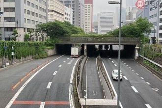 首都高公式SNSが“衝撃動画”を公開 トンネル内で車両が「火だるま」になる“地獄絵図”をあえて見せる理由とは