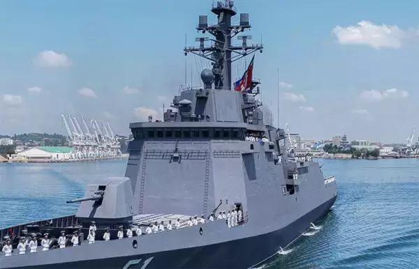 “北朝鮮史上最大”ミサイル駆逐艦「崔賢」就役へ！ 姉妹艦は進水式を失敗して“横転”した艦として有名？
