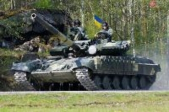 ウクライナで「戦車同士の戦い」が発生  “砲弾直撃”で大爆発も 緊迫の映像が公開