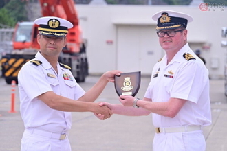 急きょ来日の「見慣れぬイージス艦」横須賀に入港したワケとは？ じつは豪州軍艦として “史上初” するため来ました！