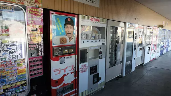 「創業58年 時が止まったようなバス会社のドライブインに起きた奇跡 “エモさ”で人気沸騰」の画像