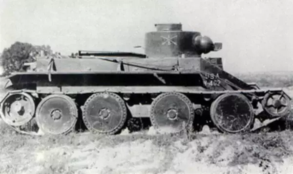 歴史を変えた革新的戦車「クリスティー式戦車」は“役立たず”!?  高速性能が招いた思わぬ落とし穴とは