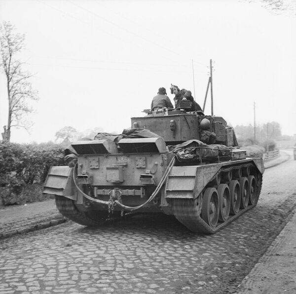 歴史を変えた革新的戦車「クリスティー式戦車」は“役立たず”!?  高速性能が招いた思わぬ落とし穴とは