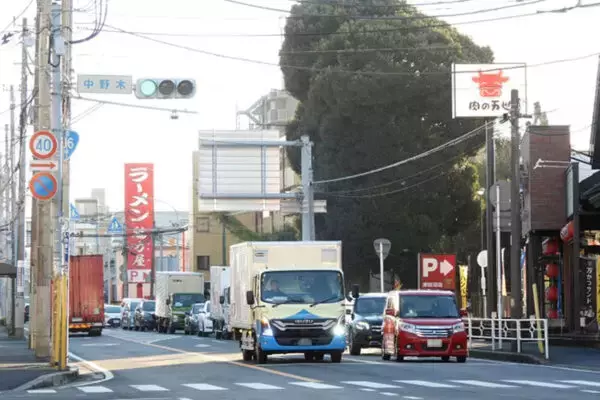 「千葉で最も「絶望的な渋滞」路線のひとつ“改良”でどう変わる!? 狭すぎて危険 自転車は安全になる？ 市民の“意見”に県が回答」の画像