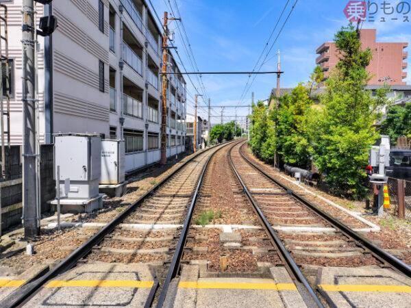 あまりの猛暑で「線路が曲がる!?」JR東海では運転見合わせまで 25mレールだとどれだけ伸びるのか？ 意外な暑さ対策も