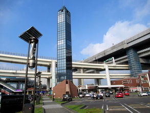 なぜ“クルマ好き”が集まるように？ 首都高「大黒PA」最初は“全く違う聖地”だった!? 目玉の施設がどうでもよくなったワケ