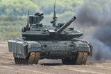 「T-90M戦車は「米独の戦車より優れている！」製造元が2040年代まで使えると豪語 新型戦車に置き換える話は？」の画像1