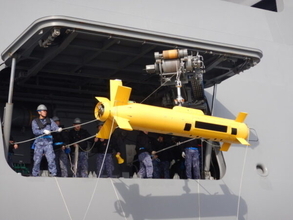 なぜ海自の掃海艇は“木造”？ 危険な「機雷」相手になぜ鋼鉄じゃないのか 中東緊迫で注目