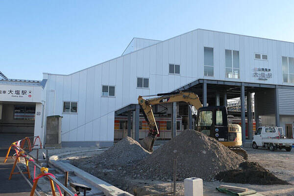 「後ろ1両ドア開きません」関西最後のドアカット解消 大塩駅 遅れた背景にリゾート計画