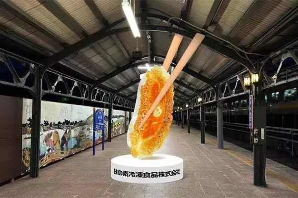「駅でギョーザを焼いて食べる！ シュールかつユニークな期間限定店、両国「幻のホーム」に5年ぶり復活」の画像
