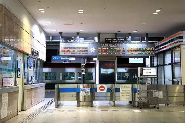 全国最後の「有人改札しかない代表駅」6月解消へ 徳島駅の自動改札導入日をJR四国が発表 「使えるきっぷ等」に注意呼びかけ