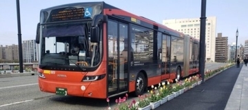 新潟の連節バスがついに「延伸」 駅の南側へ“乗客アリ”で乗り入れ開始 まずは平日1本
